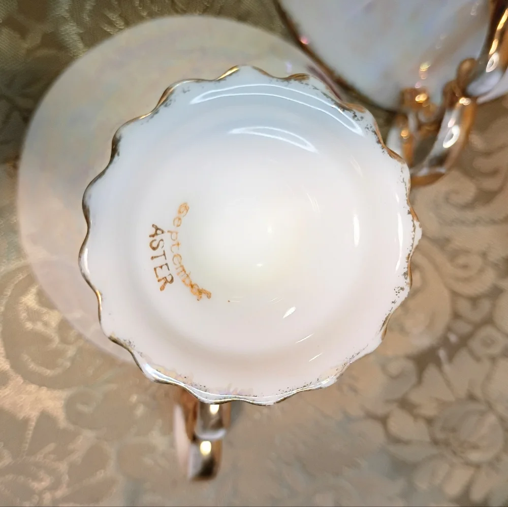 Ucagco Norleans Teacups "September Aster" - Picture 7 of 8